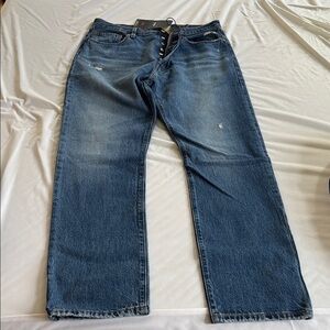 Levi’s Women’s 501 Button Fly Jeans NWT Sz 34X30
